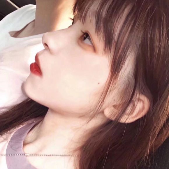 酷酷的高冷御姐女生头像