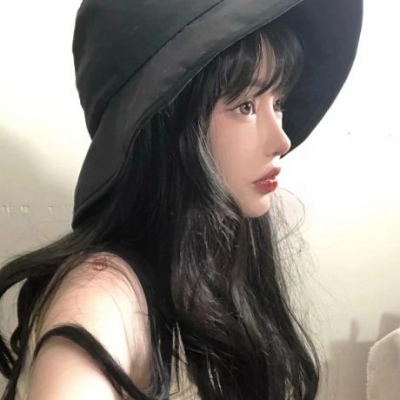 好看有气质的微信女生大头照头像