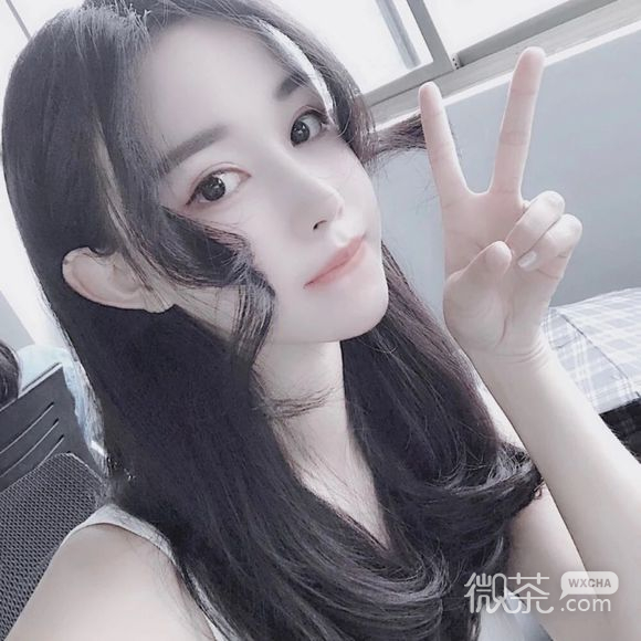 伤感长发佛系女生头像