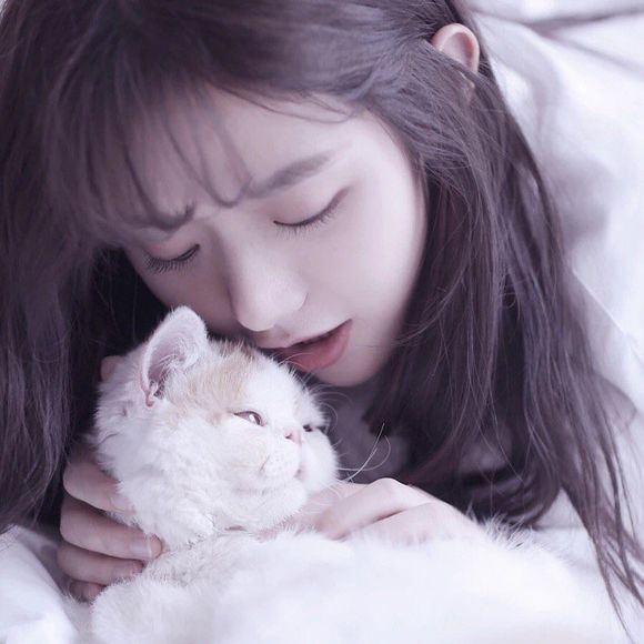 佛系傲娇时尚女生头像