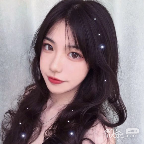 俏皮性感女生头像