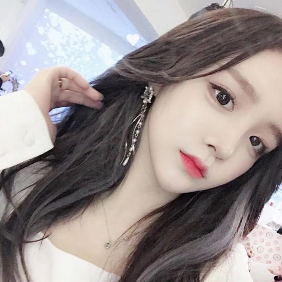 小清新粉嫩女生头像