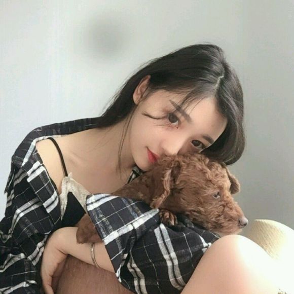 洒脱俏皮女生头像