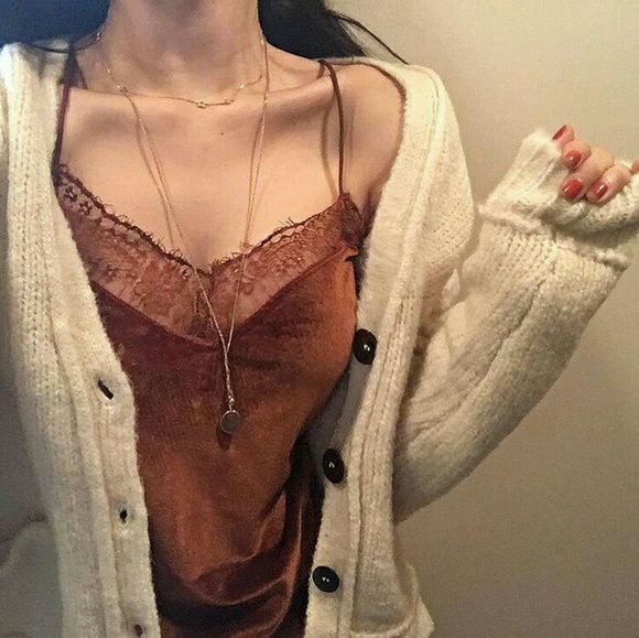 洒脱俏皮女生头像