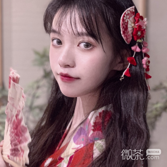 阳光洒脱女生头像