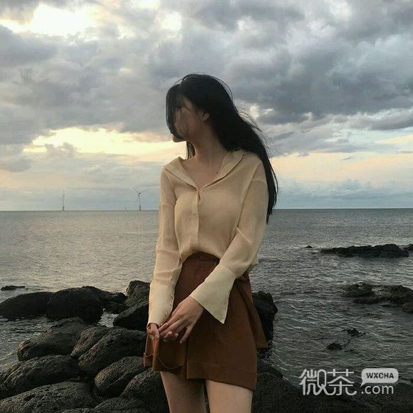 高颜值深沉网红女生头像