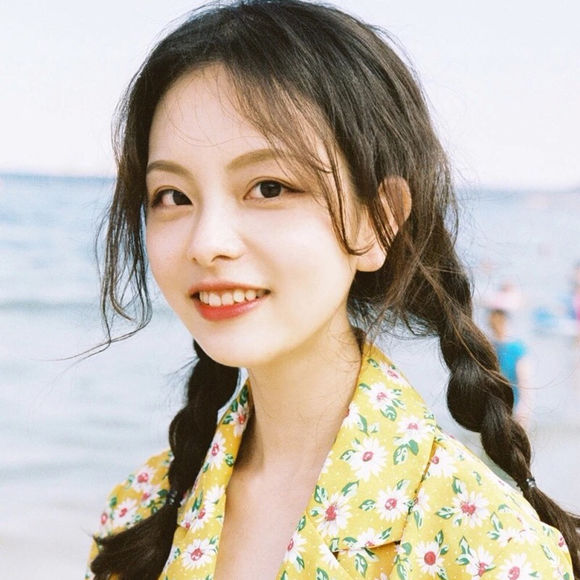 迷人性感女生头像