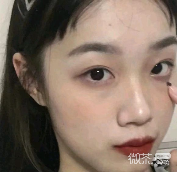 阳光冷酷性感女生头像