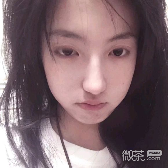 阳光冷酷性感女生头像