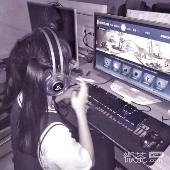 深沉成熟御姐女生头像