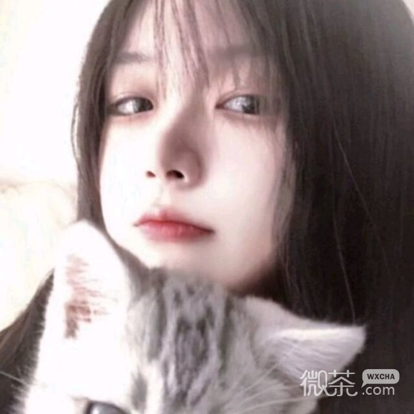 阳光洒脱网红女生头像