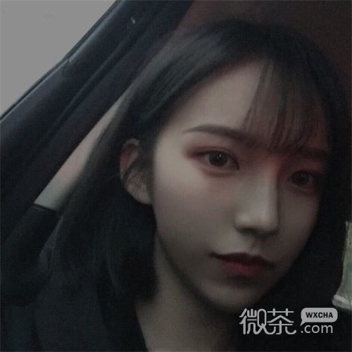 高冷酷酷的时尚女生头像