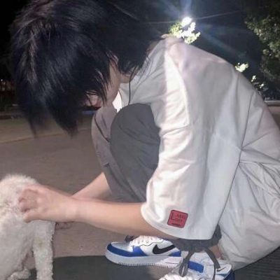 狂拽酷炫的微信炫酷时尚女生头像