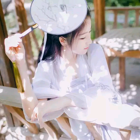 纯洁小清新文艺古风女生头像