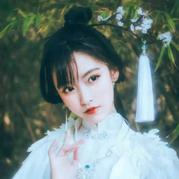 纯洁小清新文艺古风女生头像