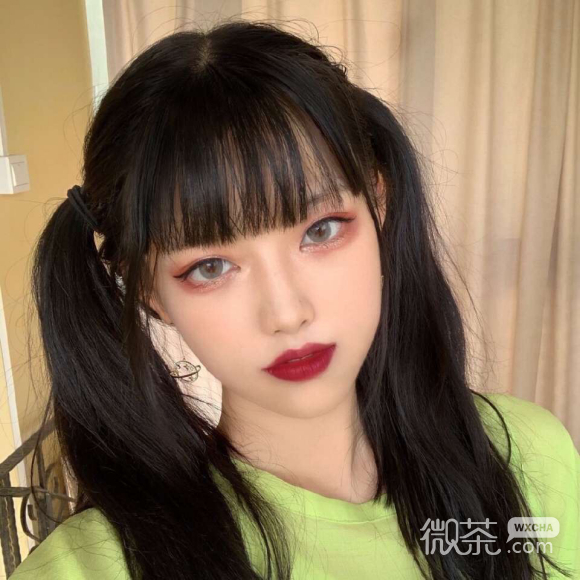 小清新复古成熟女生头像