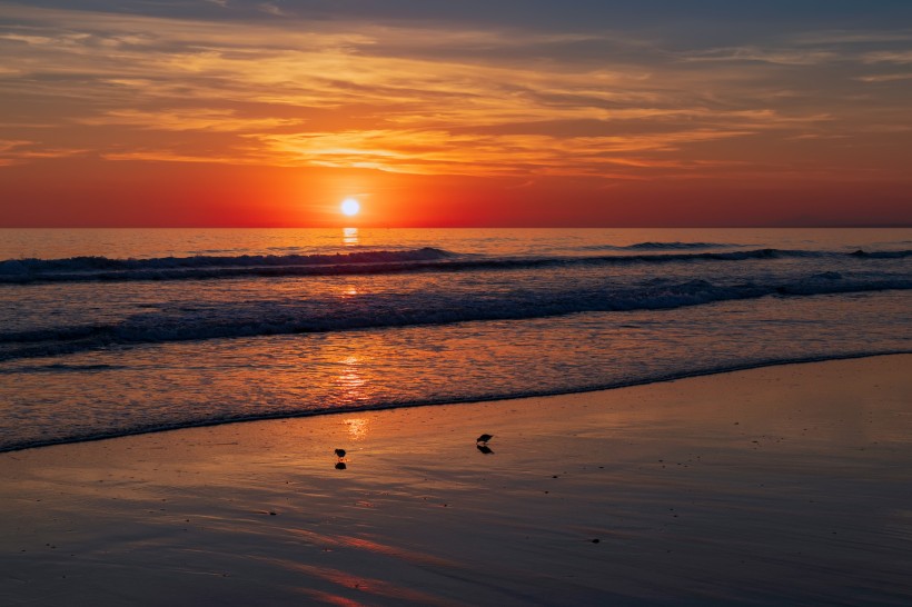 唯美意境的微信海滩落日美景图片