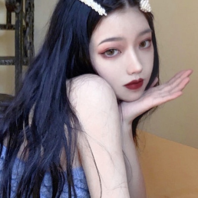 好看个性的微信高冷女生头像