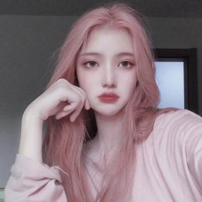 好看个性的微信高冷女生头像