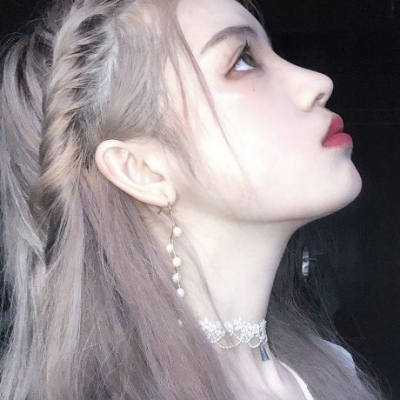 好看个性的微信高冷女生头像