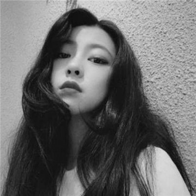 漂亮个性的微信黑白系女生头像
