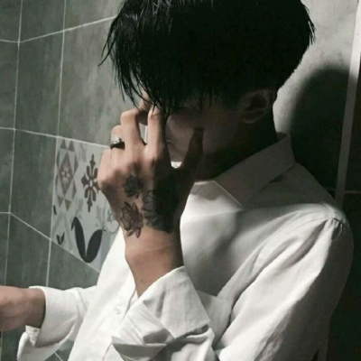 高冷帅气的微信个性男生头像
