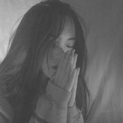 漂亮个性的微信黑白系女生头像