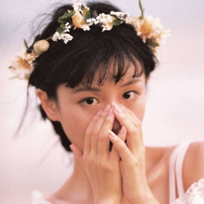 唯美意境的微信复古港风女生头像