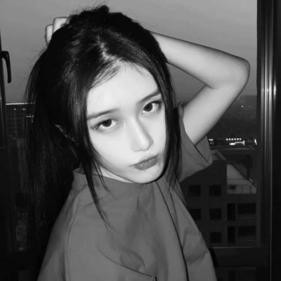 漂亮个性的微信黑白系女生头像