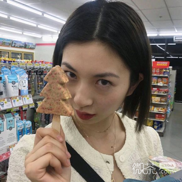 阳光文艺气质女生头像