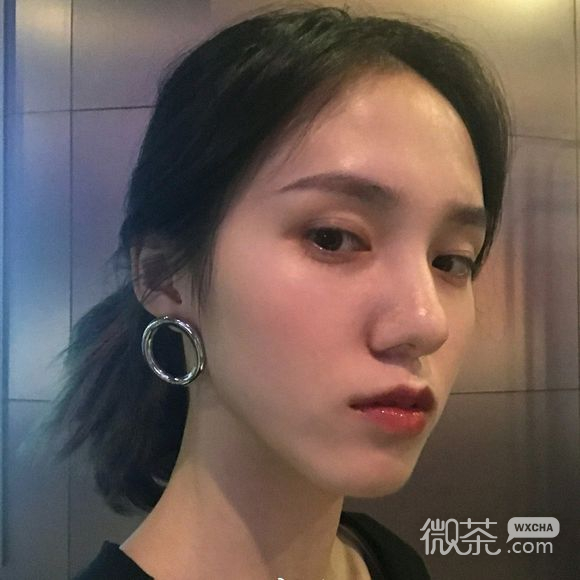 阳光文艺气质女生头像