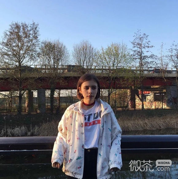潮流佛系女生头像