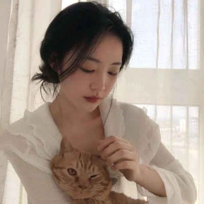 唯美好看的微信带宠物女生头像