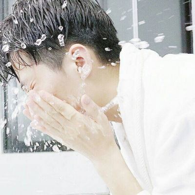 帅气阳光小清新的微信男生头像