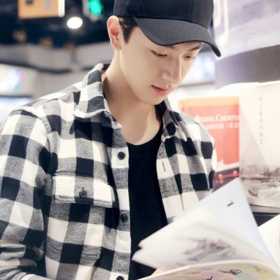 帅气阳光小清新的微信男生头像