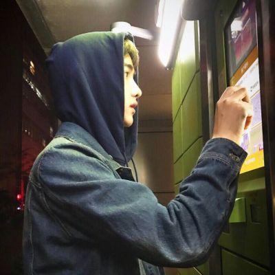 帅气阳光小清新的微信男生头像