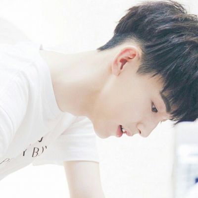 帅气阳光小清新的微信男生头像