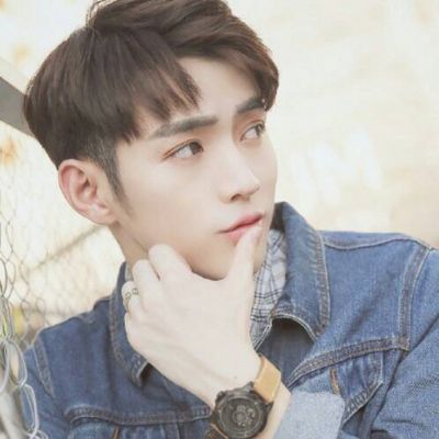 帅气阳光小清新的微信男生头像