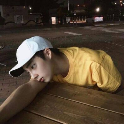 帅气阳光小清新的微信男生头像