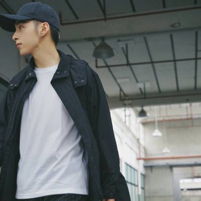 帅气阳光小清新的微信男生头像