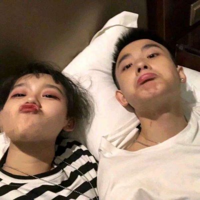 一左一右的微信唯美情侣头像合集
