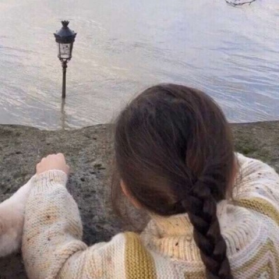 一左一右的微信唯美情侣头像合集