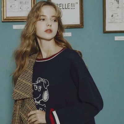 高清文艺范的微信欧美女生头像
