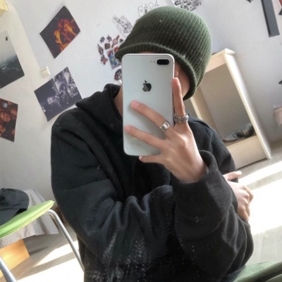 超酷超帅气的微信真人男生头像