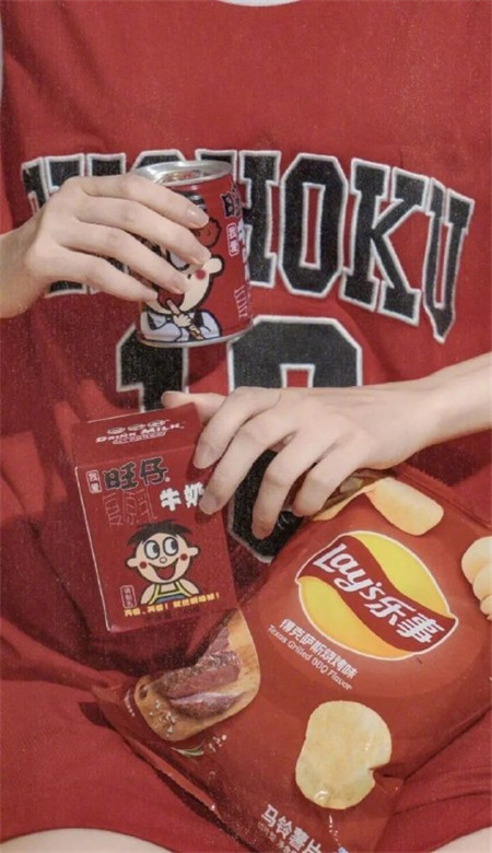 唯美小清新的微信吃零食女生图片