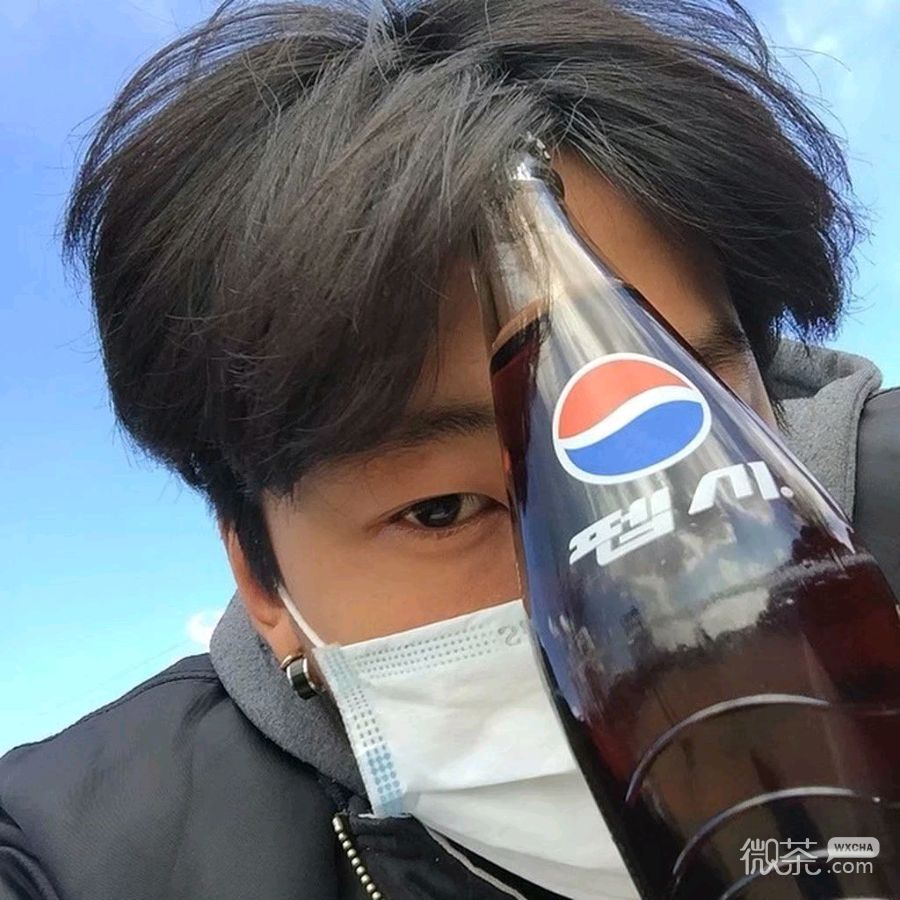 酷酷的性感口罩男生头像