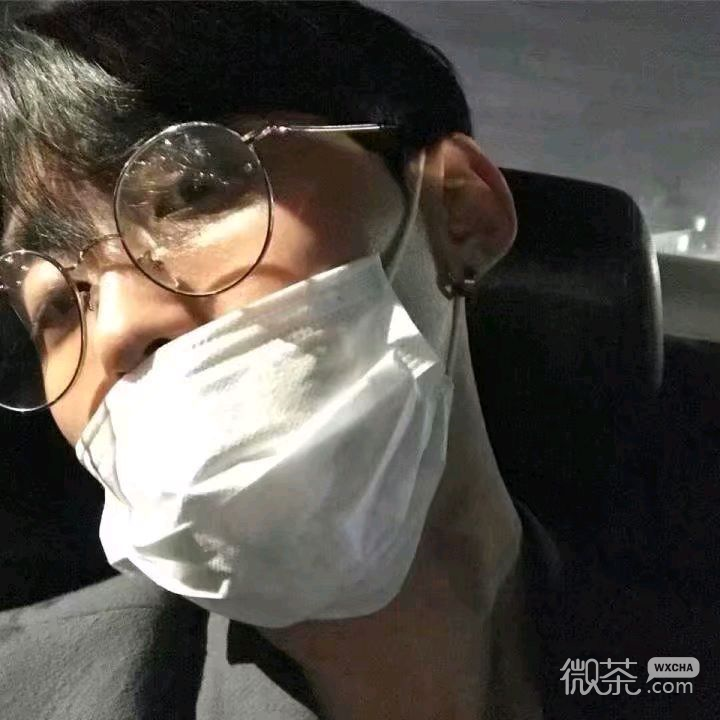 冷酷性感口罩男生头像