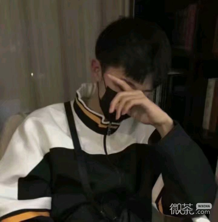 酷酷的性感口罩男生头像