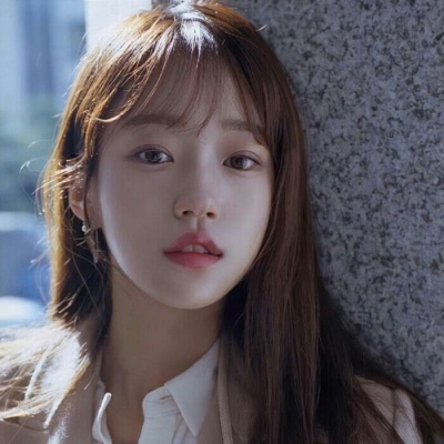 优雅好看的微信气质女生头像