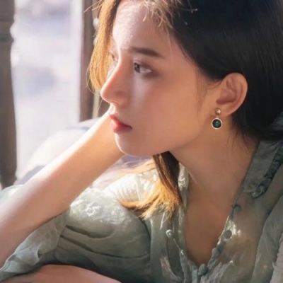 优雅好看的微信气质女生头像